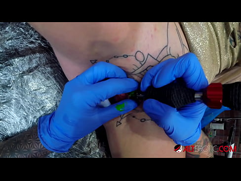 ❤️ Fìor tattooed hottie Sully Savage fhuair tattoo air a clitoris ️ Gnè aig gd.seecamsus.top ❌️❤